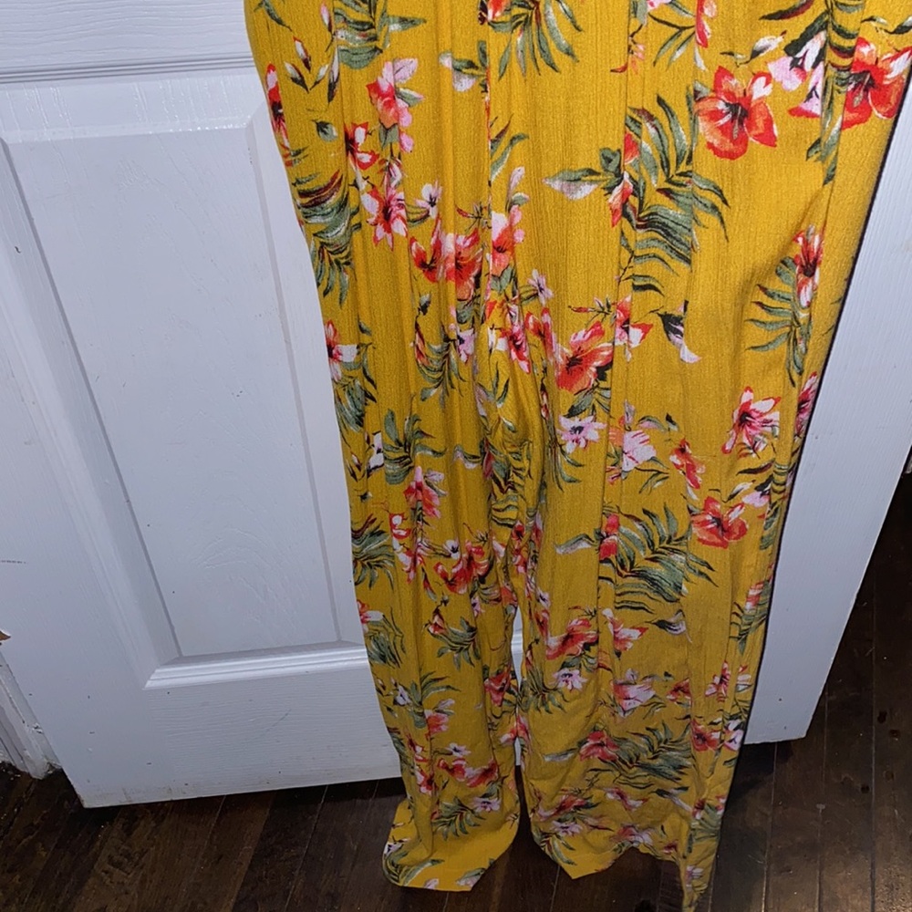 Romper - Picture 2 of 6